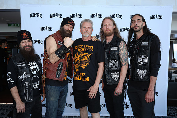 JS1_4076