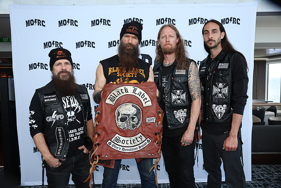 JS1_3908