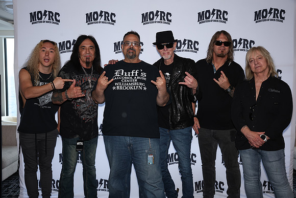 JS1_3889