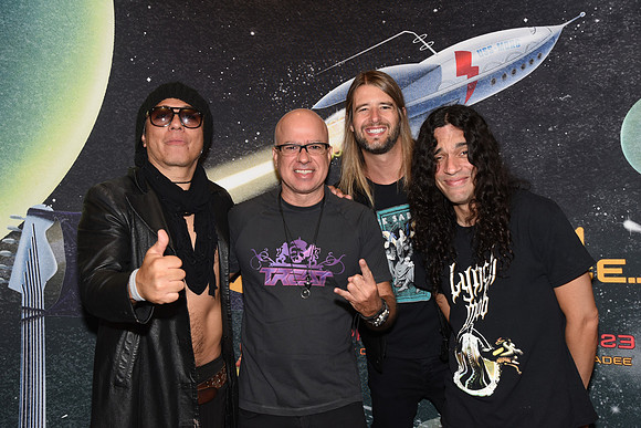 JO7_6904