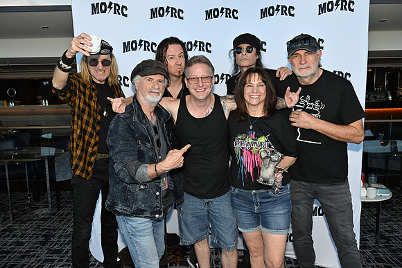 NZ8_3042