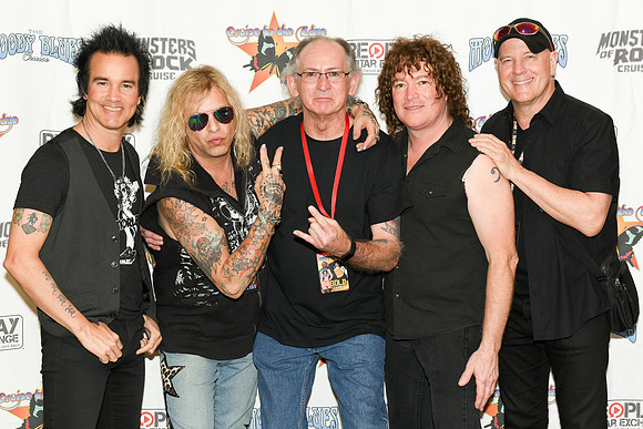 JN1_8174